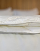 FOUR SEASONS Hotel Blanket