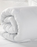 Comfort Hotel Blanket