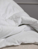 Comfort Hotel Blanket