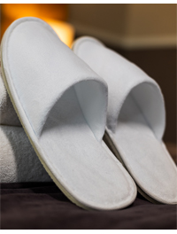 Hotel slippers (2)